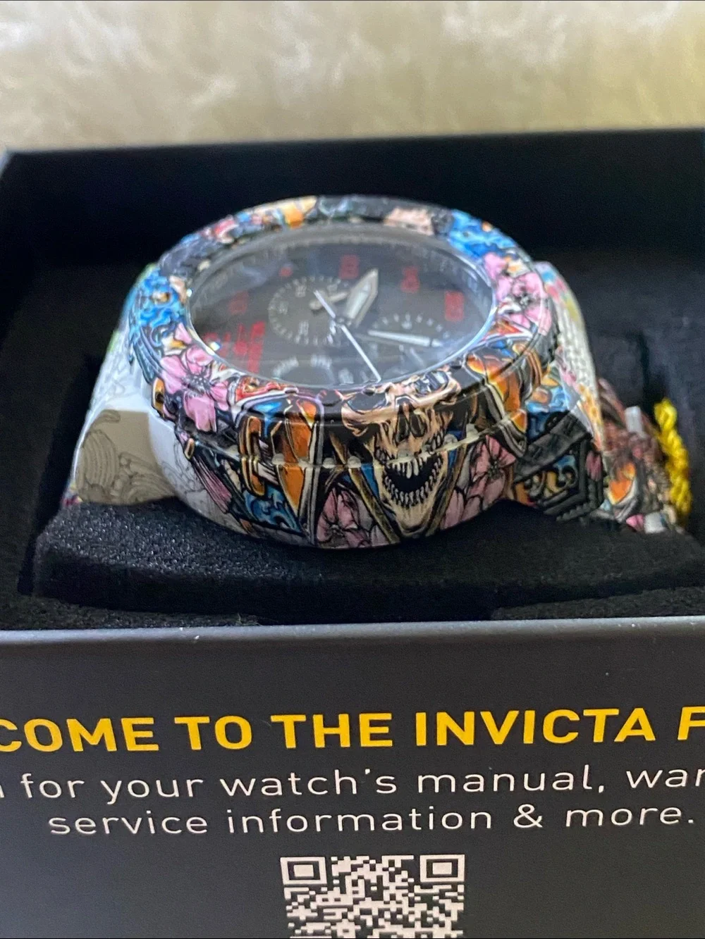 Invicta NEW Pro Diver Aqua Plated Graffiti 52 mm Men’s Watch - Picture 3 of 16